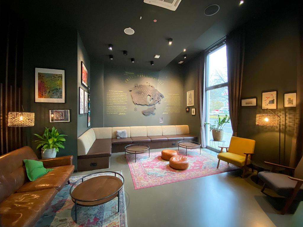 Schulz Hotel Berlin Wall at the East Side Gallery - Resim 4