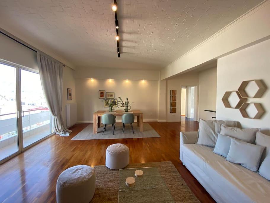 Posedenie v ubytovaní 2-bedroom apartment in Athina (Filopappou)