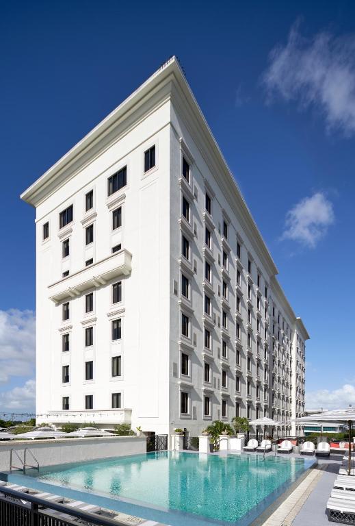 Bazén v ubytování THesis Hotel Miami Coral Gables, Curio Collection by Hilton nebo v jeho okolí