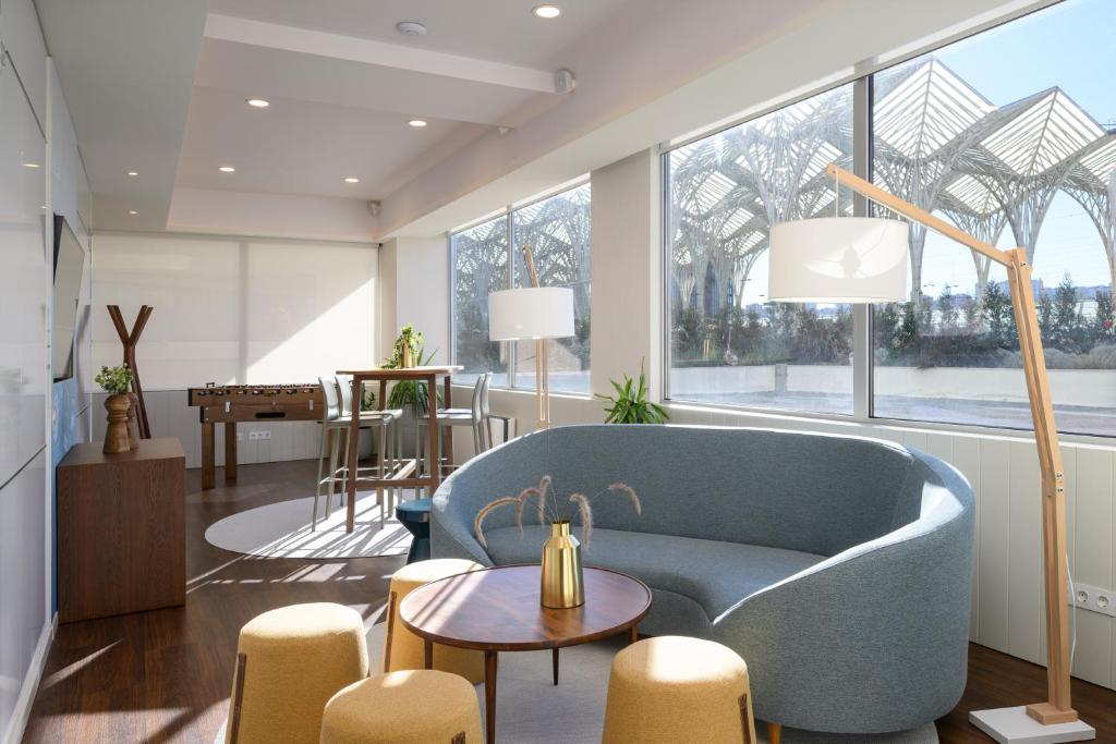 Posezení v ubytování Melia Lisboa Oriente Hotel