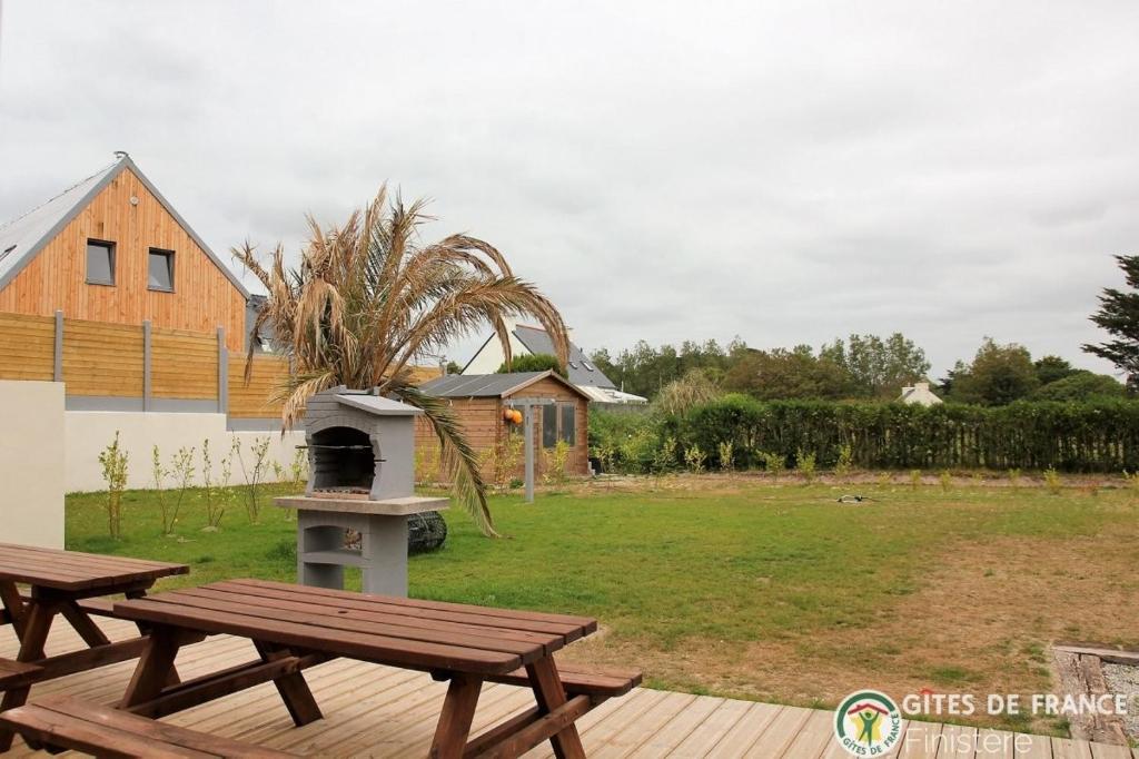 Gîte L ' Escale 300 m à pied des plages - One-Bedroom House