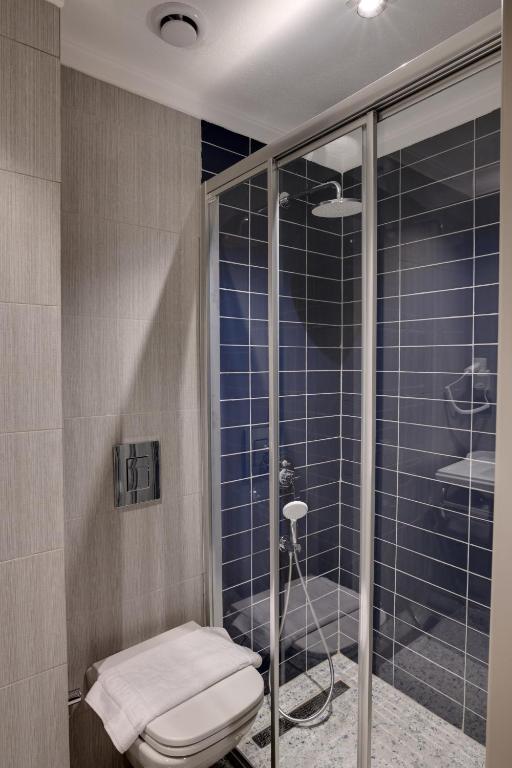 21 Rooms Hotelにあるバスルーム