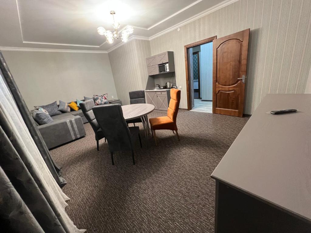 Rooms Hotel Semey - Apartment