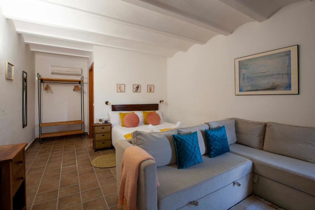 Posedenie v ubytovaní Apartamentos Turísticos Lobelia Suites