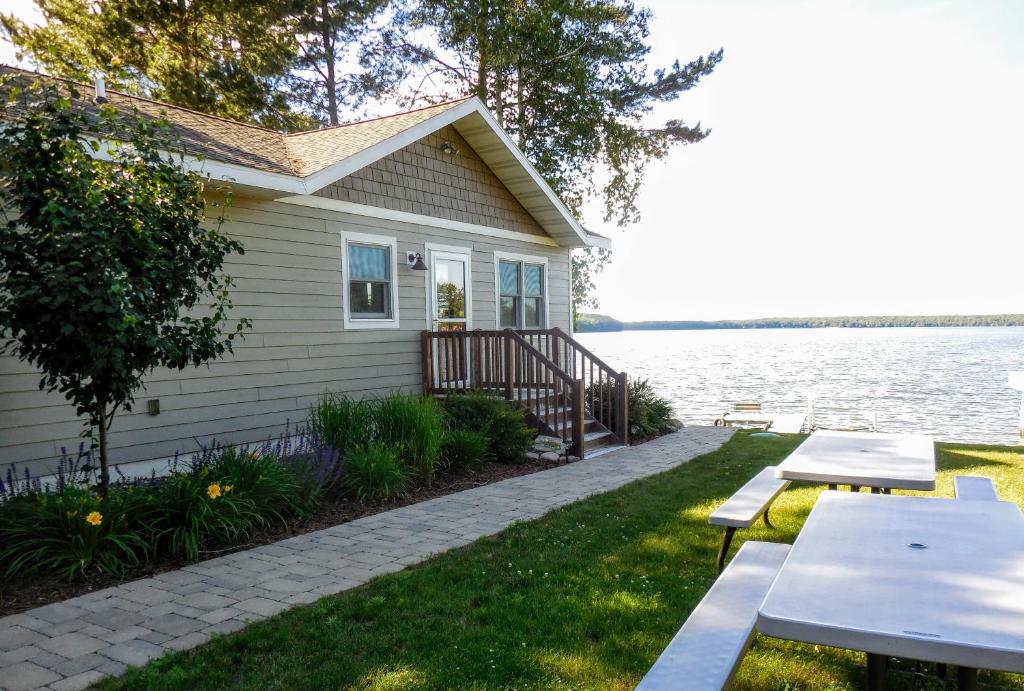 Waters Edge, Arbor Vitae (updated prices 2024)