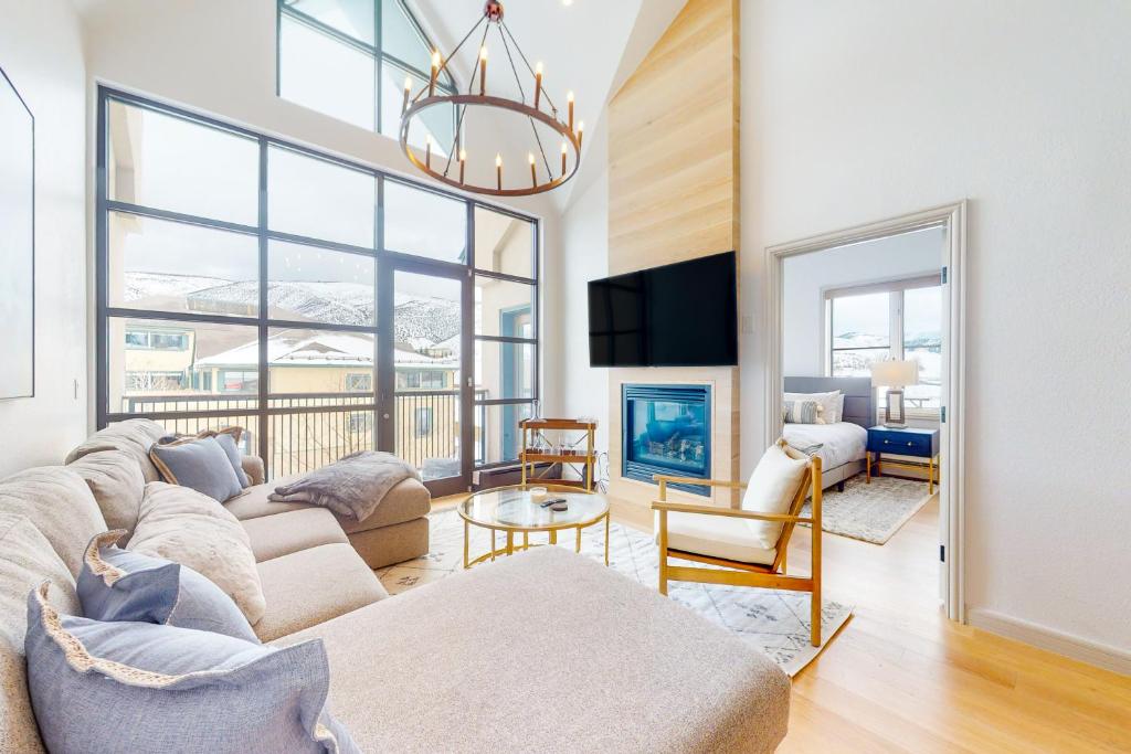 Chapel Square Condo