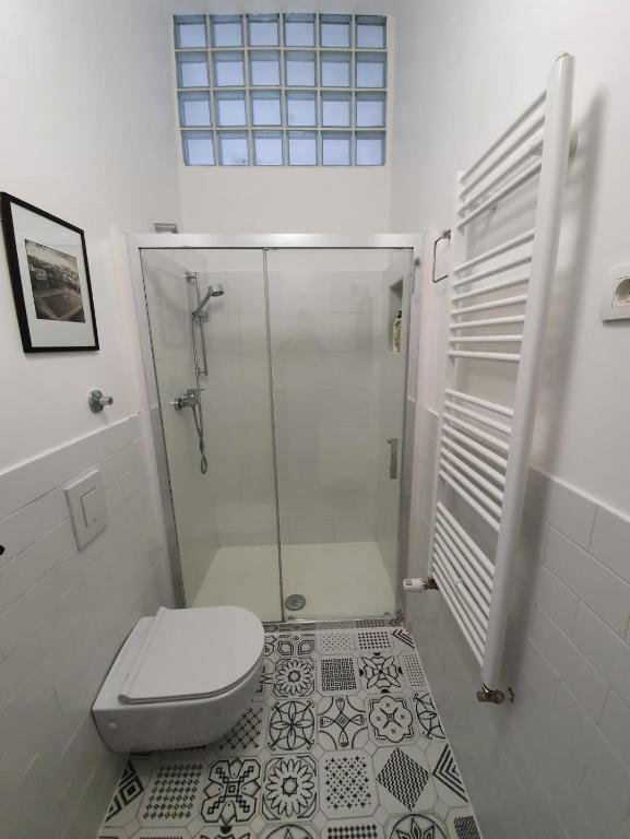 Stross Apartments - 16