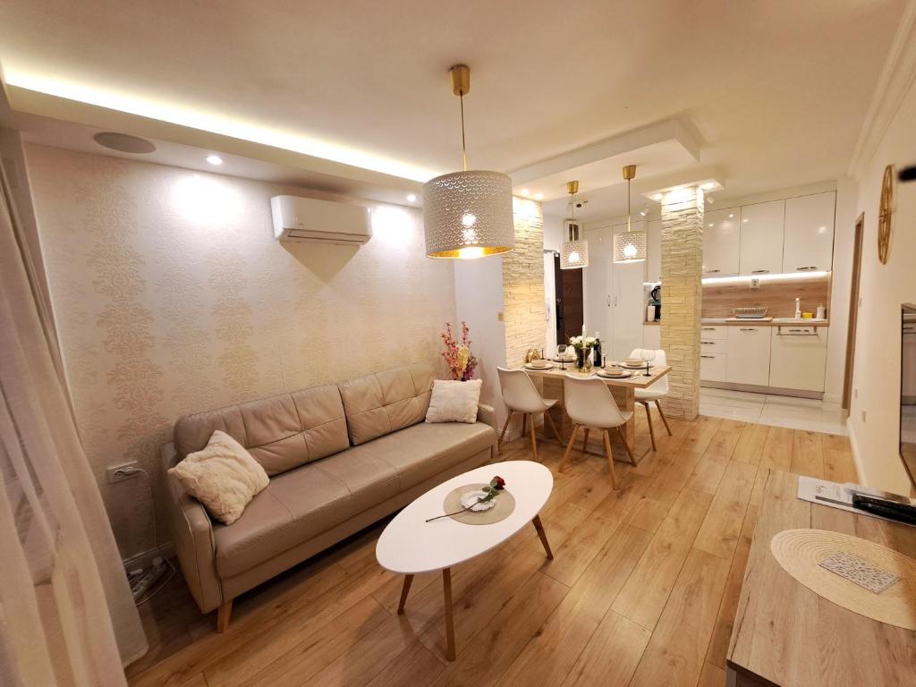 Kuchyňa alebo kuchynka v ubytovaní Zagreb4you Apartments