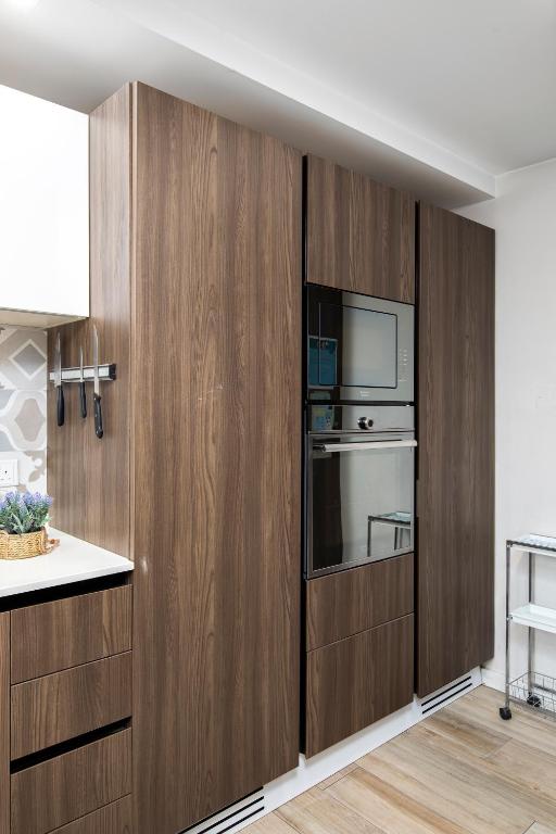 Kuchyň nebo kuchyňský kout v ubytování Luxury Msida Circle Suites