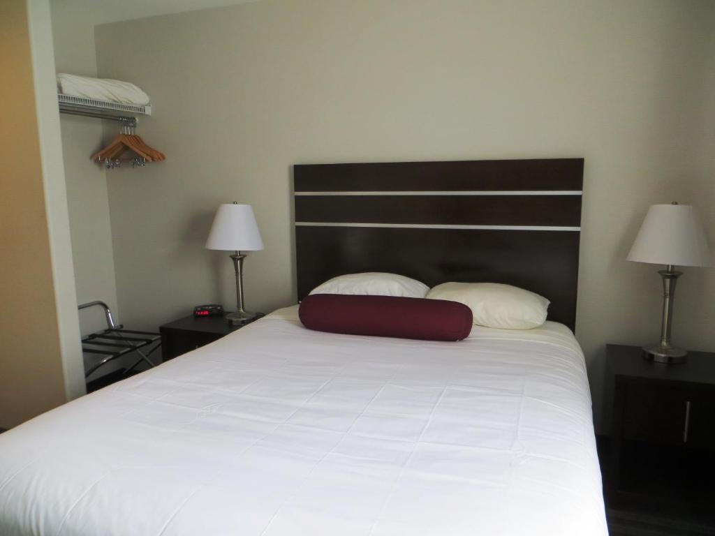 Super 8 by Wyndham Saskatoon Near Downtown - Resim 14