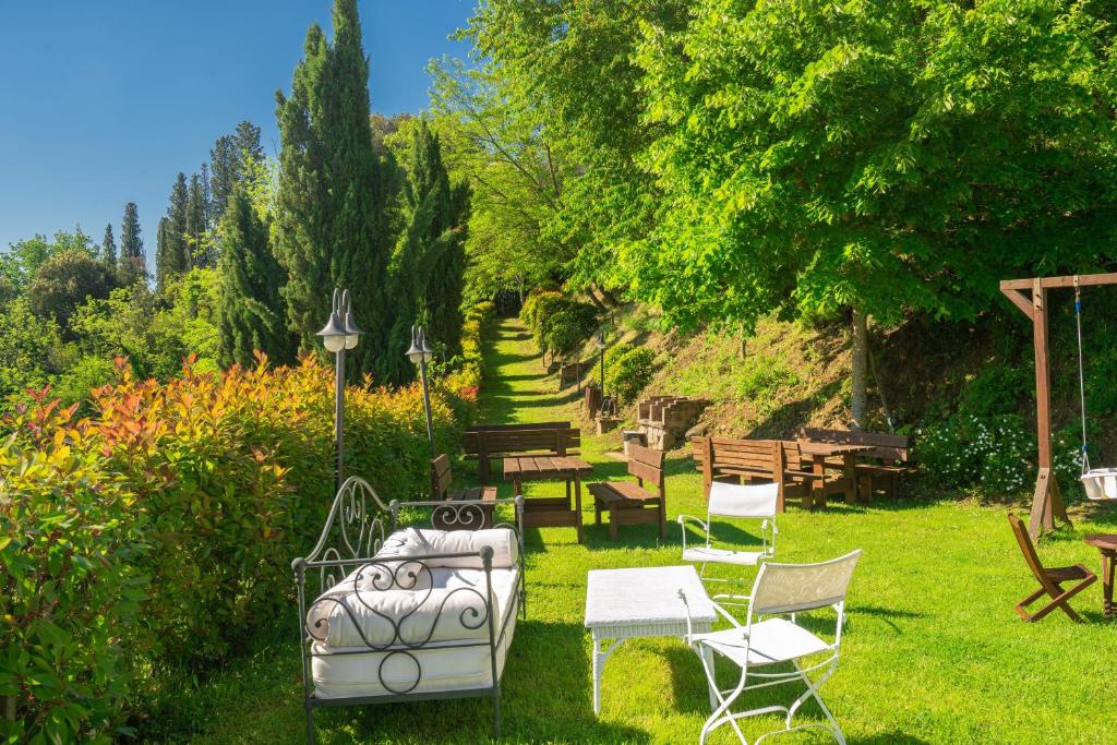 A garden outside Holiday home in Antique Hamlet quoted in Dantes poem inferno