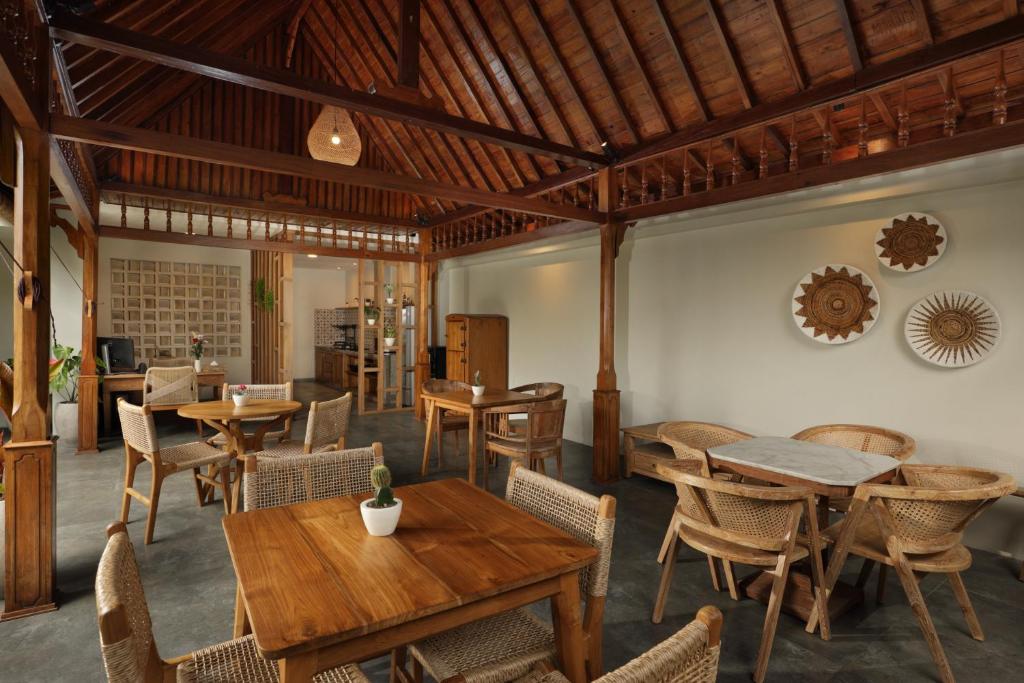 MAHALONA BALI STAY - 13