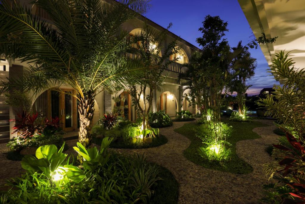 MAHALONA BALI STAY - 12