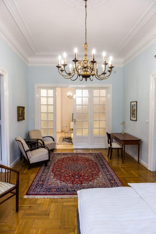 Posteľ alebo postele v izbe v ubytovaní Luxury Downtown 3 Bedroom Apartment by Synagoge with Beautiful View