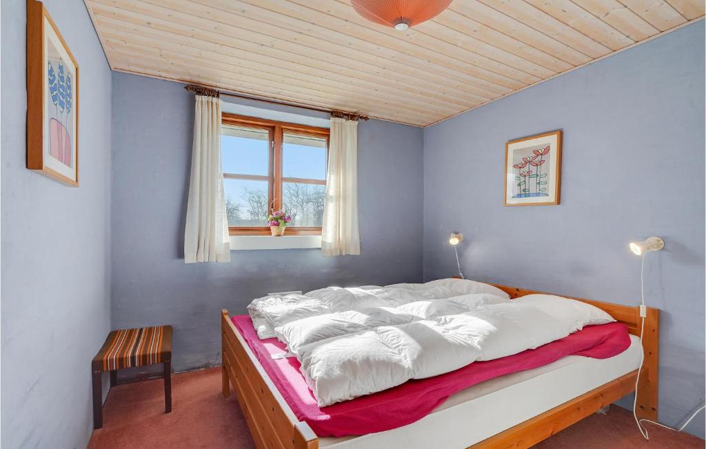 Postel nebo postele na pokoji v ubytování Holiday Home Strandlyst Vinderup Iv