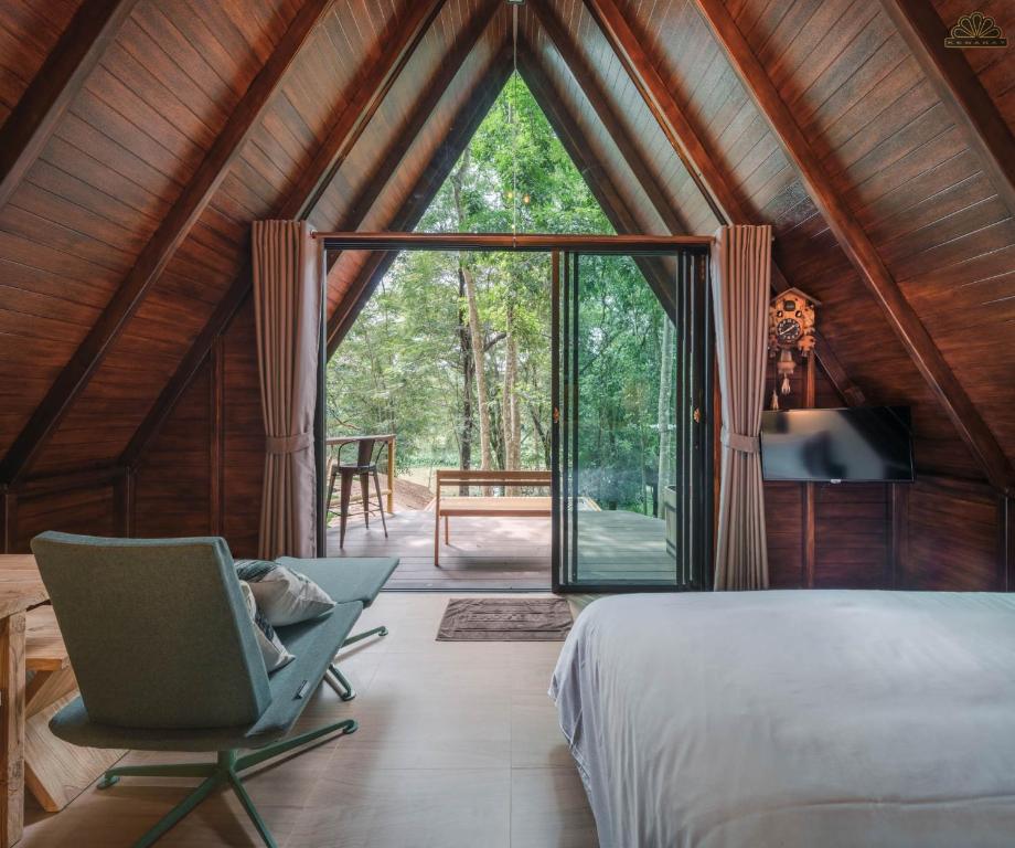 Postel nebo postele na pokoji v ubytování Kenaray Farmstay riverside