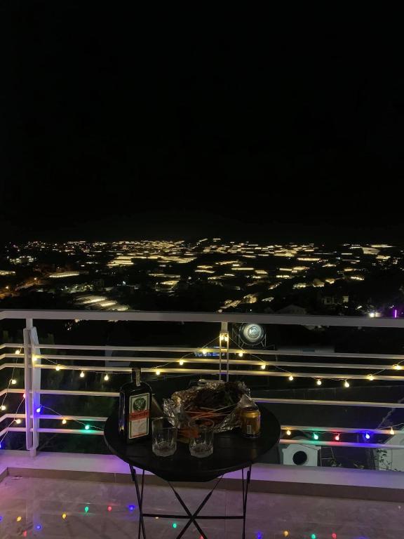Balkón nebo terasa v ubytování Dallas Hotel Dalat