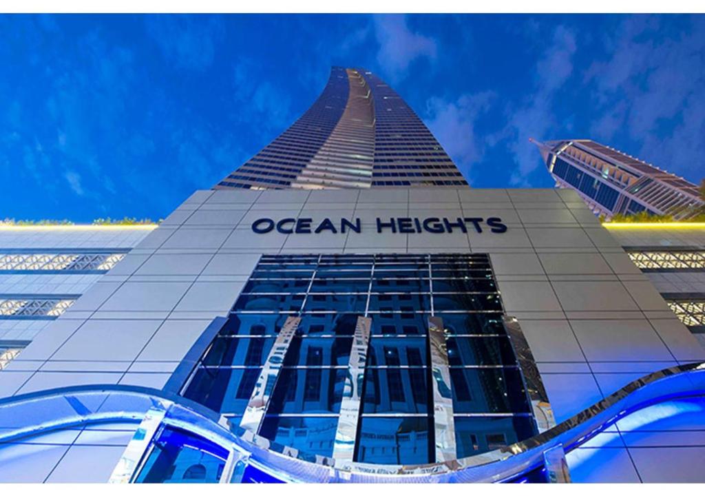 Apartment HighFloor 2 BR in Ocean Heights w/ Sea View, Dubai, UAE