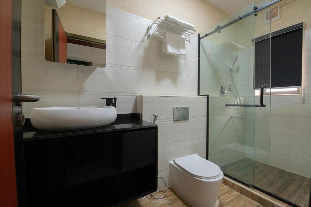YANNA APARTMENT BY KHALIQUES - Suite King Superior
