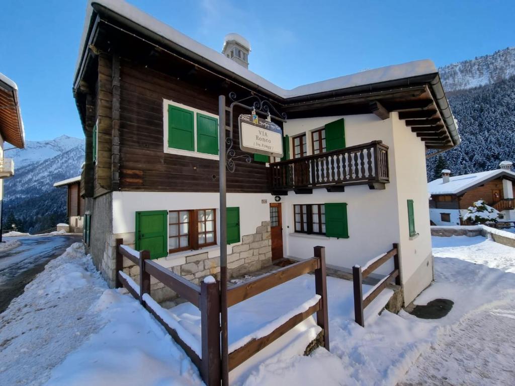 Výhľad na hory alebo výhľad na hory priamo z apartmánu