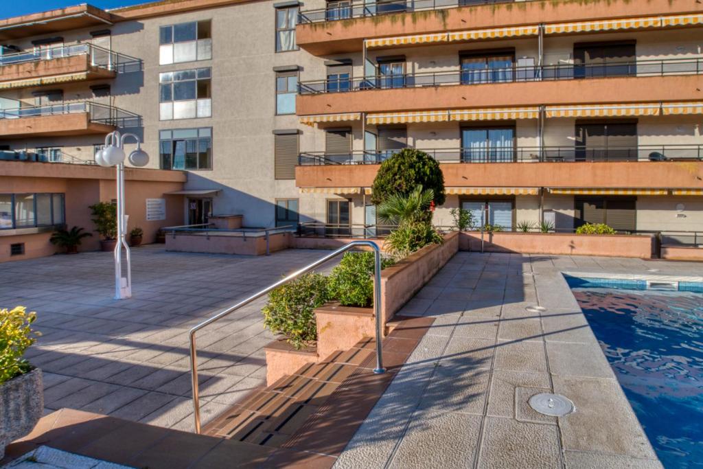 Neptuno Apartament per 4 persones amb piscina comunitària al ...