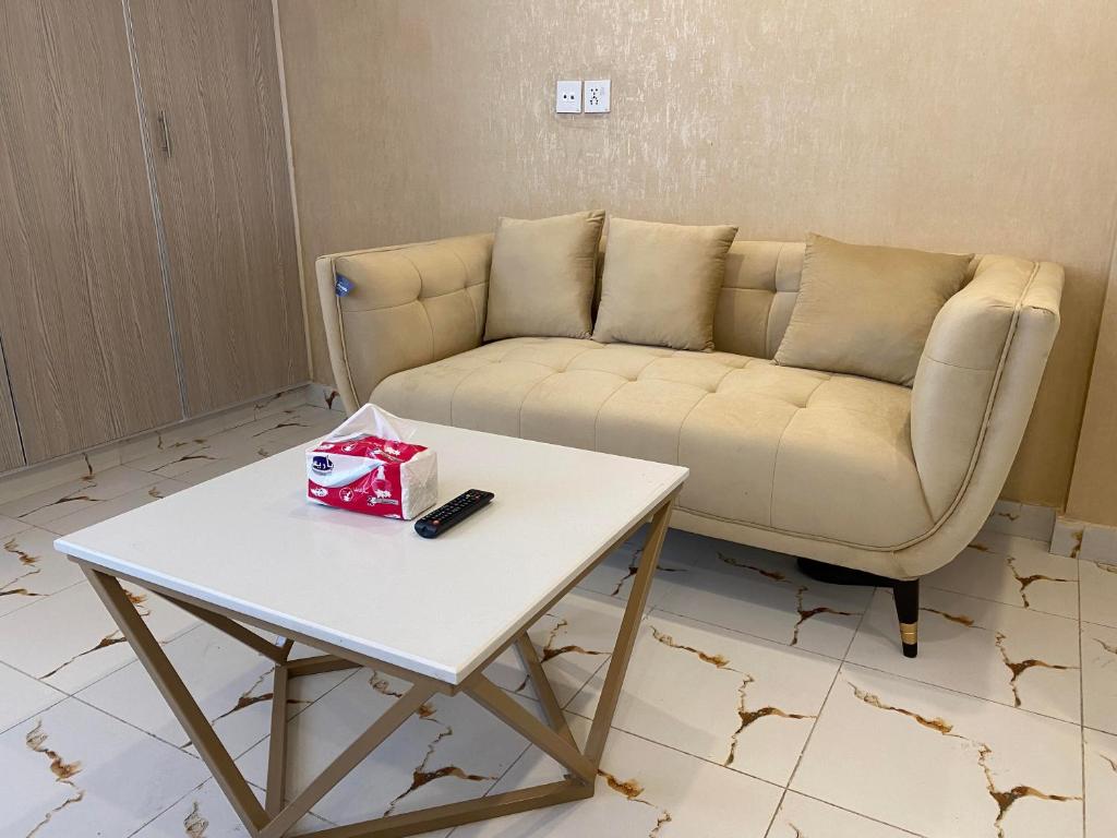 Burj Al Bahria Town Luxury Suites - Studio Apartment