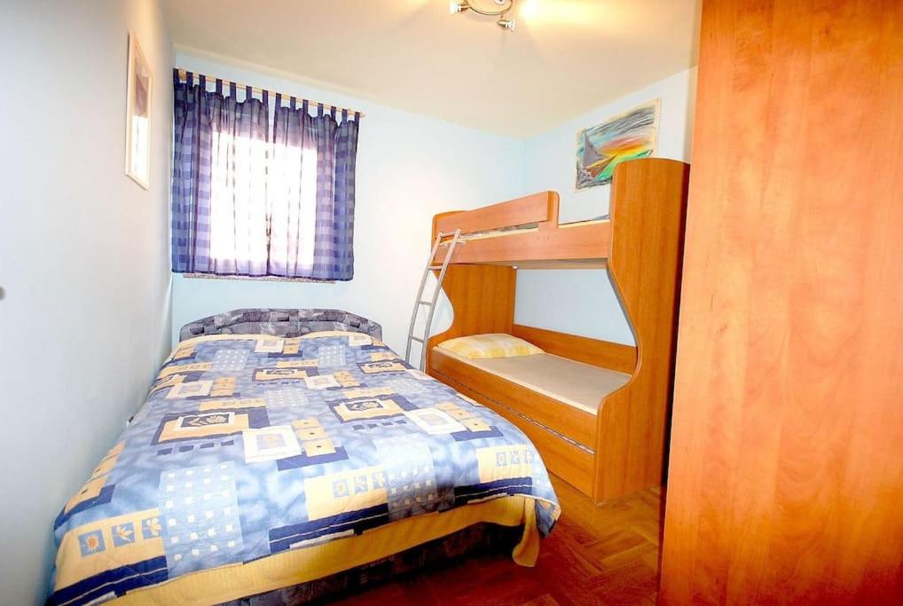 Postel nebo postele na pokoji v ubytování Apartment Ruby by EL-PI Tours