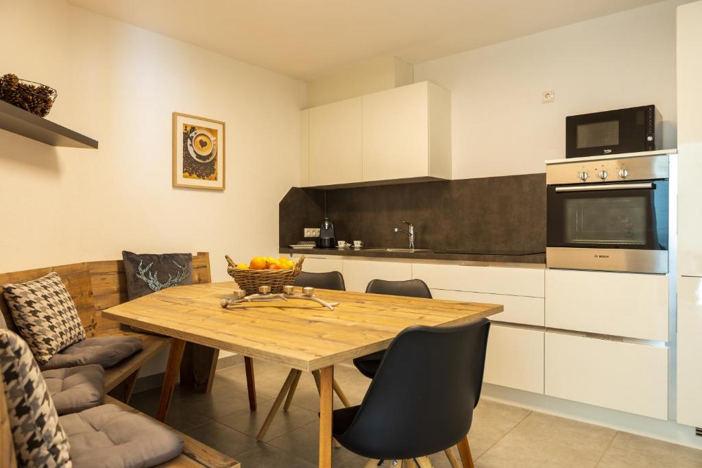 Apartments Mooshof - Apartment With Garden View