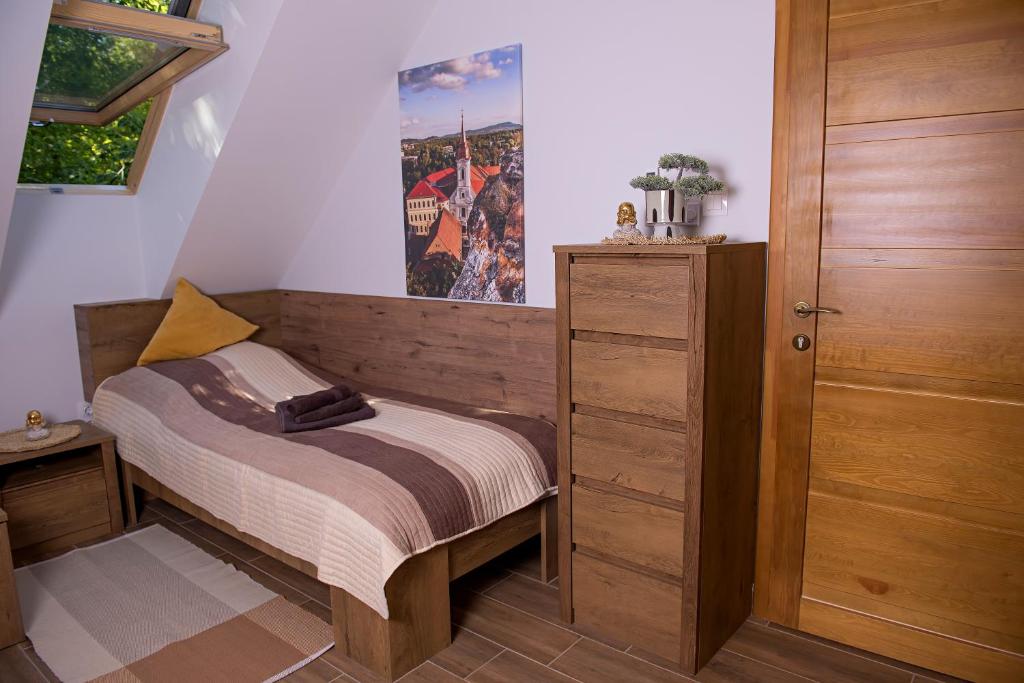 eHotel Esztergom - Economy Twin Room