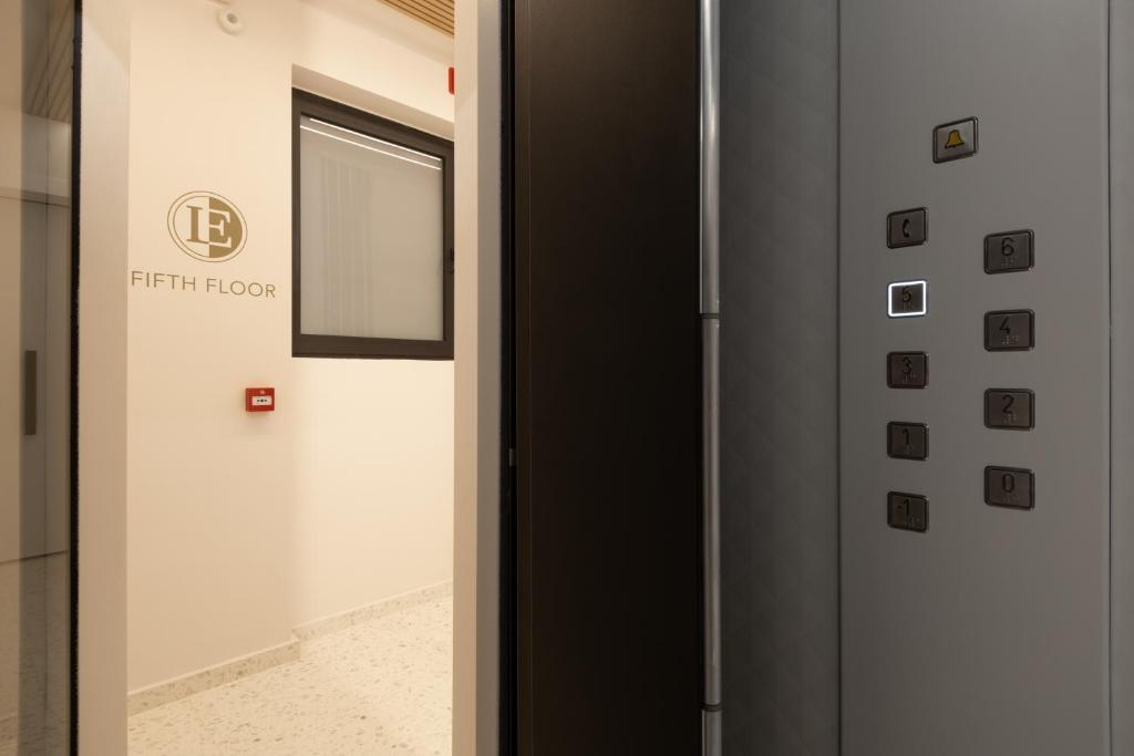 Incanto Boutique Suites - Neos Kosmos - Resim 42