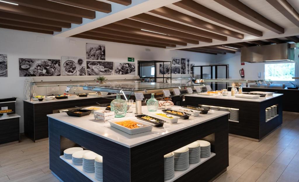 Booking.com: Medplaya Aparthotel Sant Eloi , Tossa de Mar ...