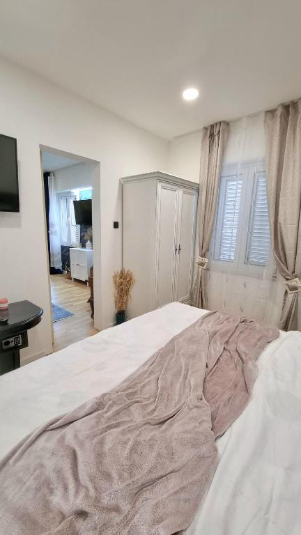 Posteľ alebo postele v izbe v ubytovaní PLACE 4 U Studio Center