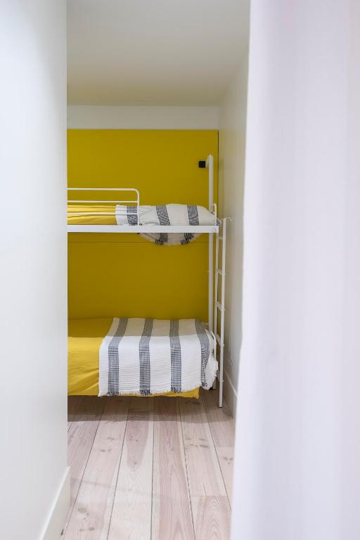 Posteľ alebo postele v izbe v ubytovaní Brand New I Beachfront I 3 min Old Town ANVERS