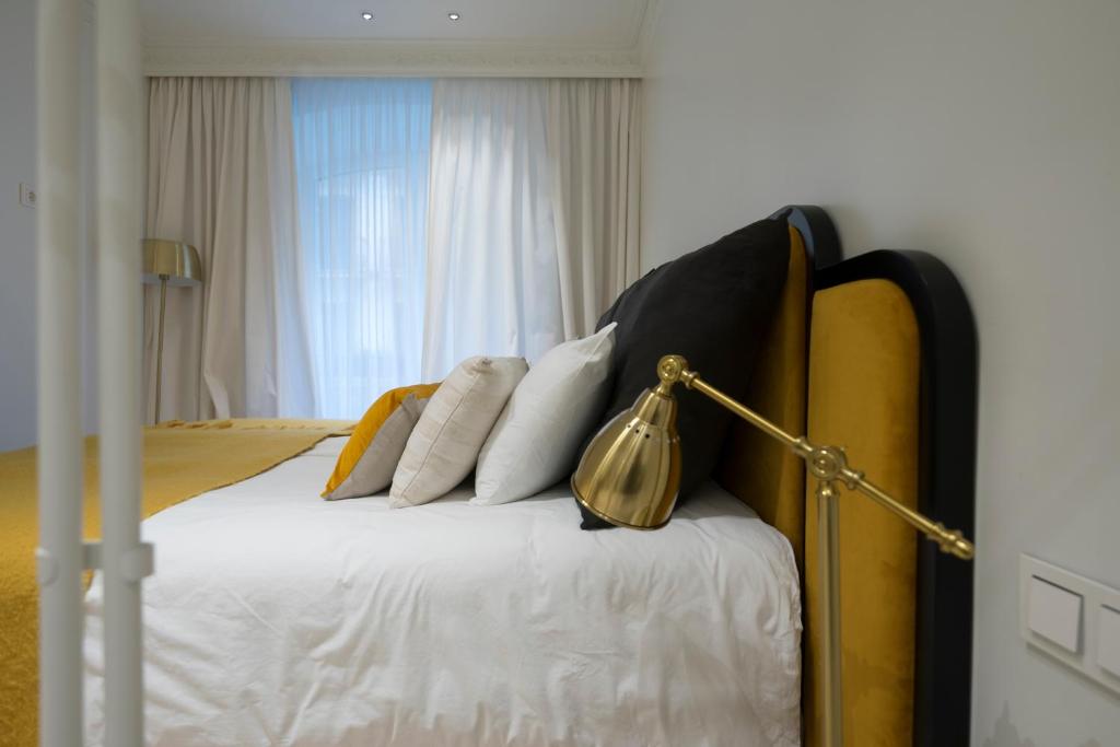 Posteľ alebo postele v izbe v ubytovaní Brand New I Beachfront I 3 min Old Town ANVERS
