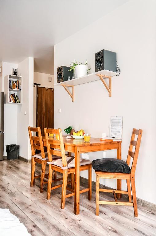 Urocze mieszkanie z ogródkiem i bezpłatny parking - 7