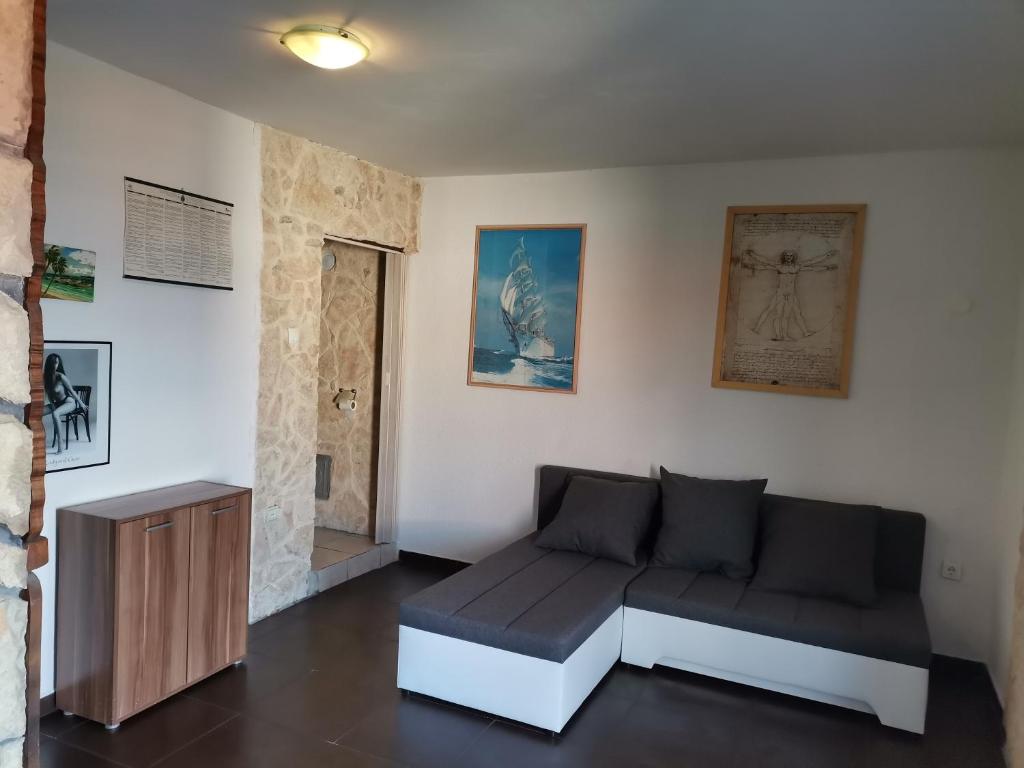 Apartmani Omišalj - Apartment With Sea View