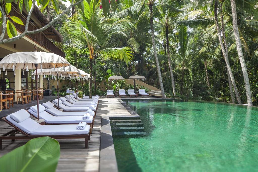 Bazén v ubytování Komaneka at Rasa Sayang Ubud nebo v jeho okolí