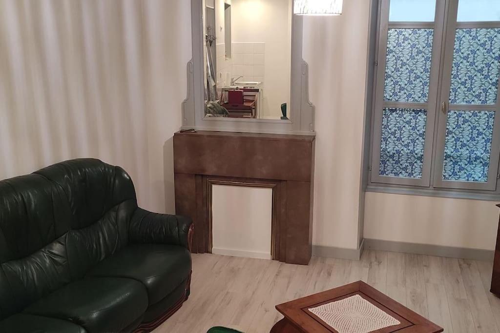 Część wypoczynkowa w obiekcie Appartement cosy à 2 pas des rues piétonnes