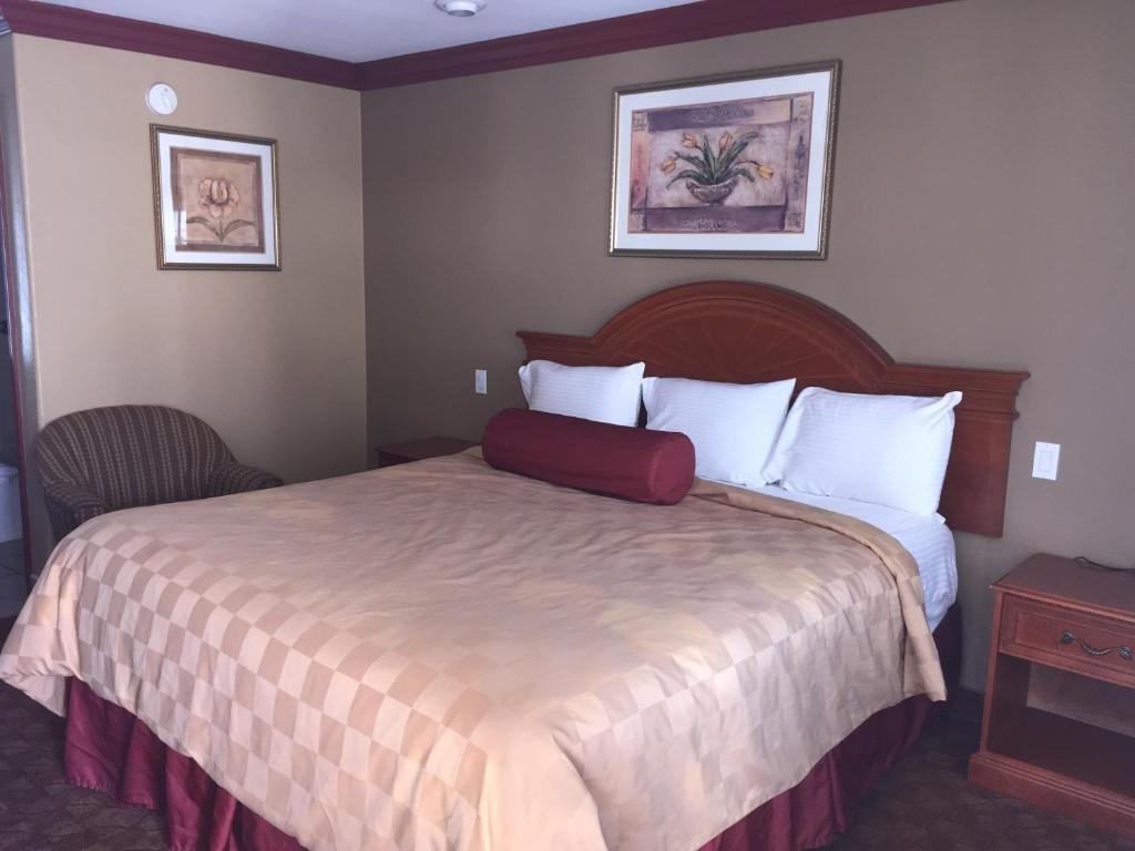 Thunderbird Lodge - One-Bedroom Suite