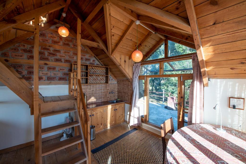 Naddi Castle - Family Room With Mountain View