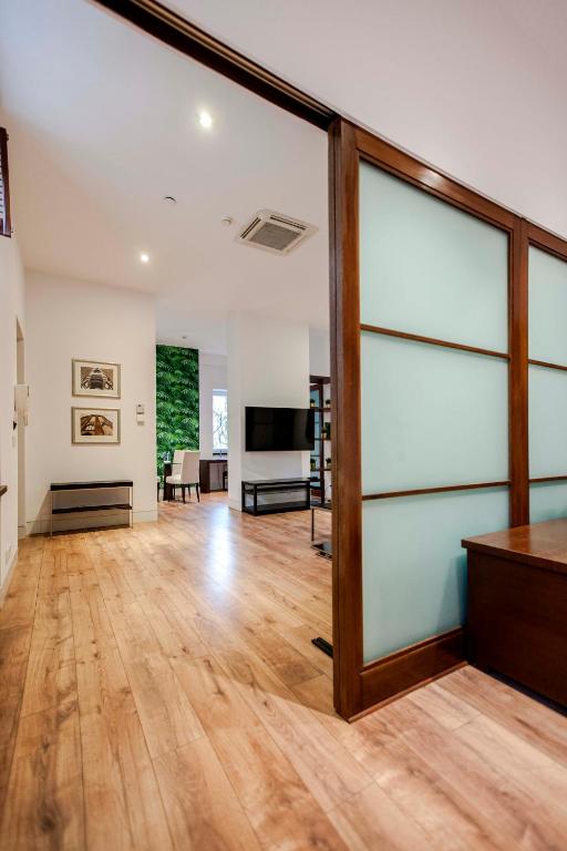 Residence 1898 - Resim 9