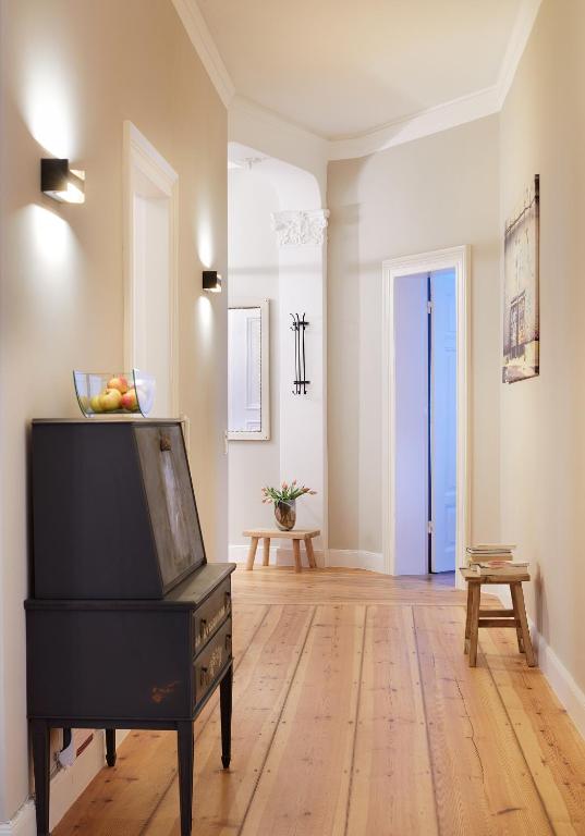 Aparthotel alsterSuite - Resim 9