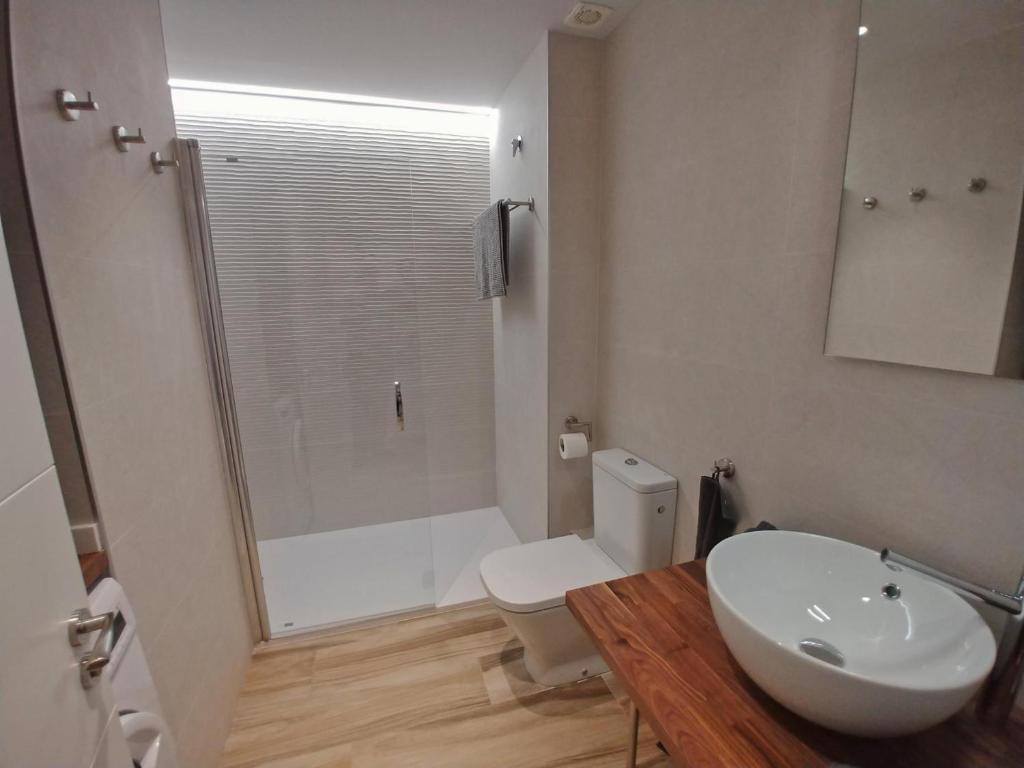 Kúpeľňa v ubytovaní Piso Allada 2 Ref 1196