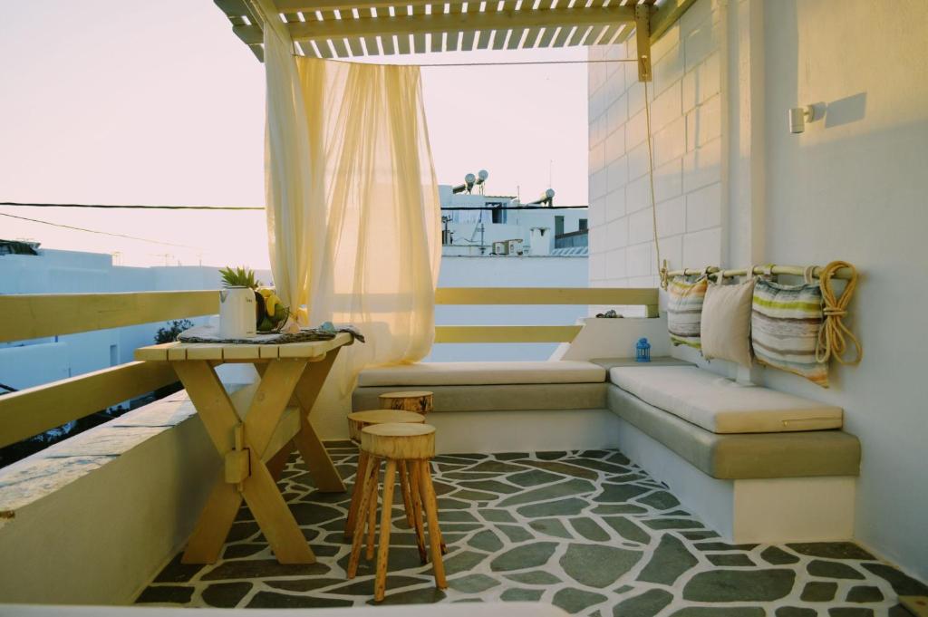 Mple Kardia Suites Politelias
