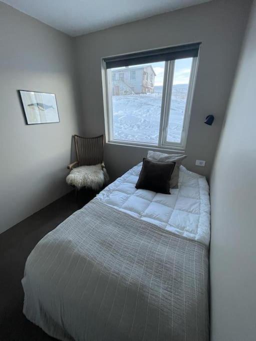 Postel nebo postele na pokoji v ubytování Óspaksstaðir- New Renovated Farm in Hrútafjörður