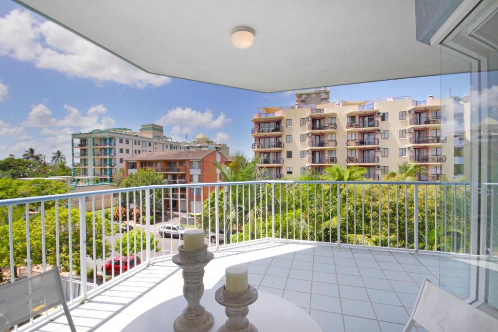 4 Mainsail, Mooloolaba (updated prices 2024)