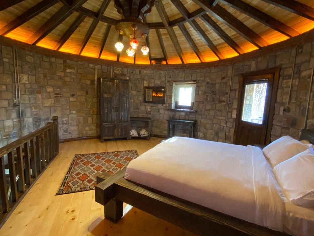 Postel nebo postele na pokoji v ubytování Dedeman Village Sapanca