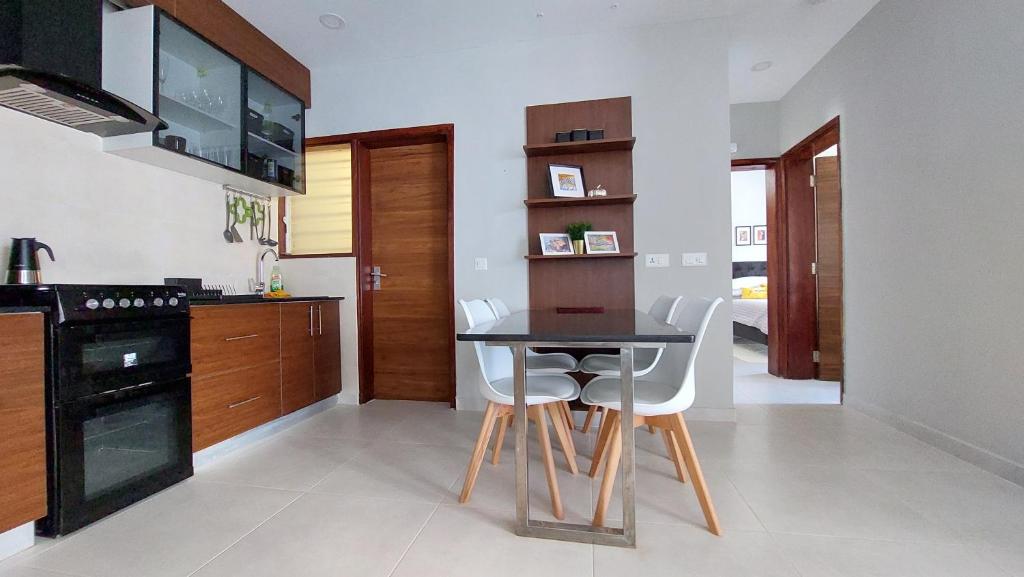 Superbly Modern and Airy Two Bedroom Seaside Apartment with Balcony 6