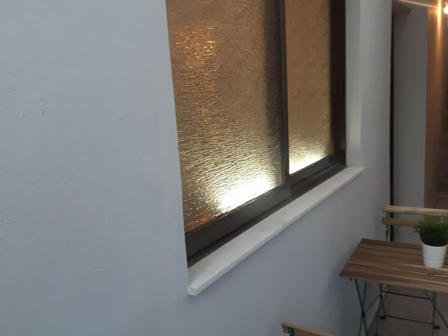 Fotografie z fotogalerie ubytování Cosy and roomy 78m2(Μονοκατοικία) v destinaci Piraeus