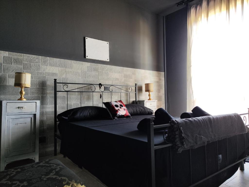 A bed or beds in a room at Hotel Transilvania